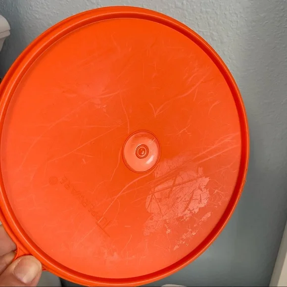 Tupperware X Large Canister Storage Contajner 8 1/2”H - Picture 9 of 10